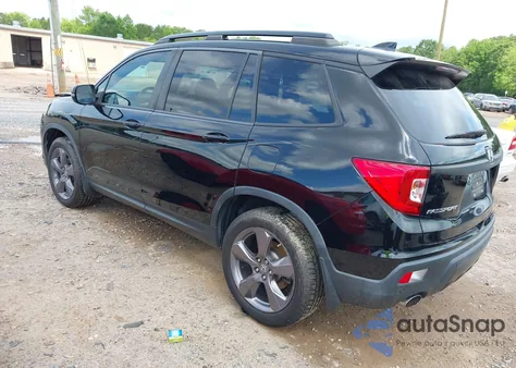 2020 Honda Passport Touring z USA, uszkodzony, nr VIN 5FNYF8H90LB005594